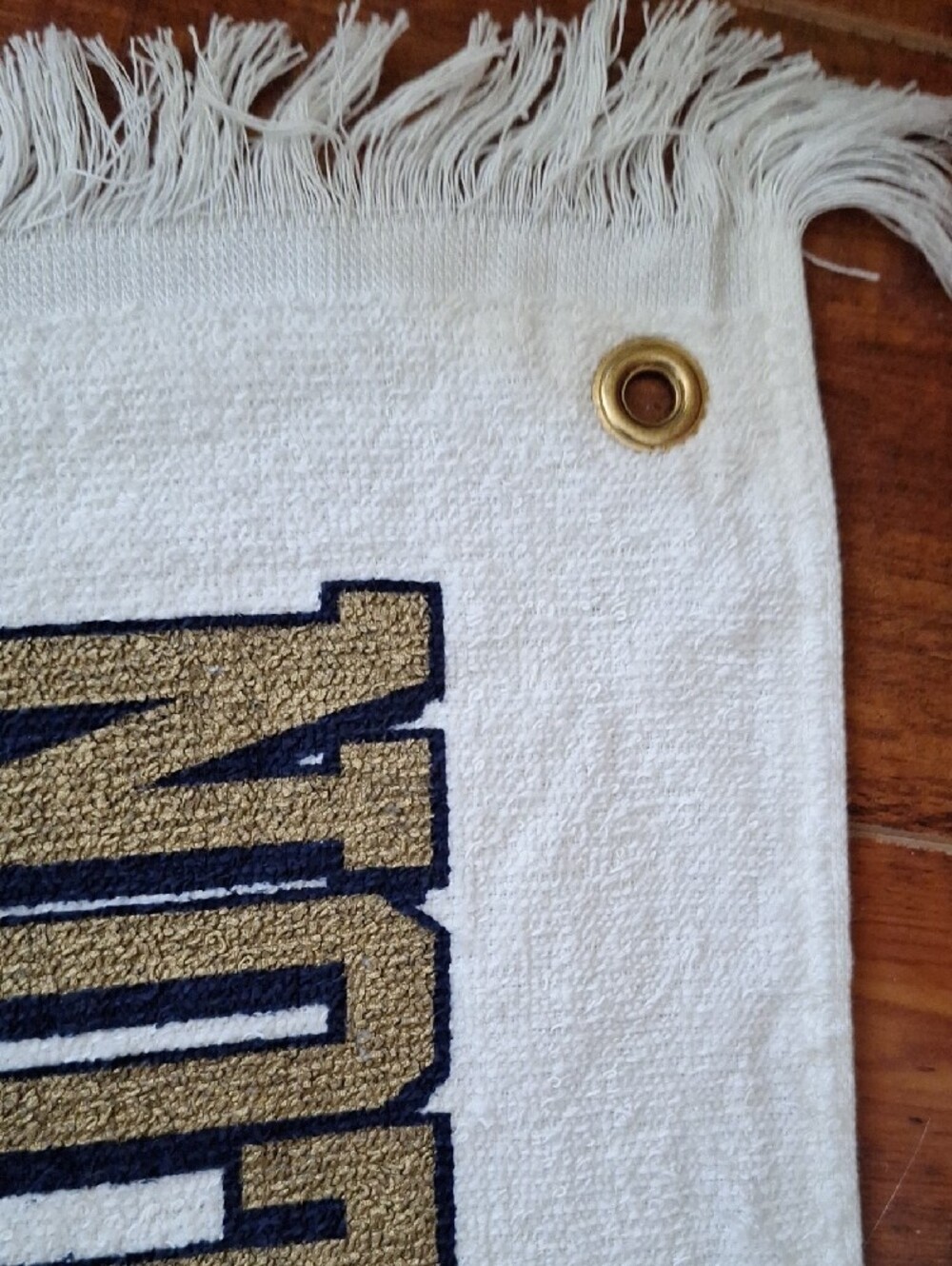 Vintage Notre Dame Fighting Irish White and Gold Towel - Picture 2 of 8